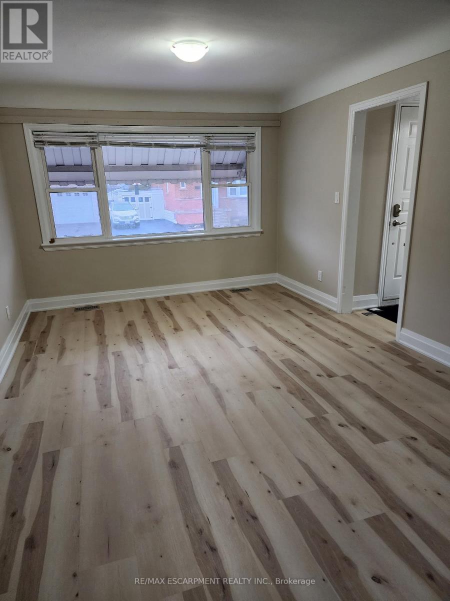 A - 25 West 4th Street, Hamilton, Ontario L9C 3M2 - Photo 6 - X12518366