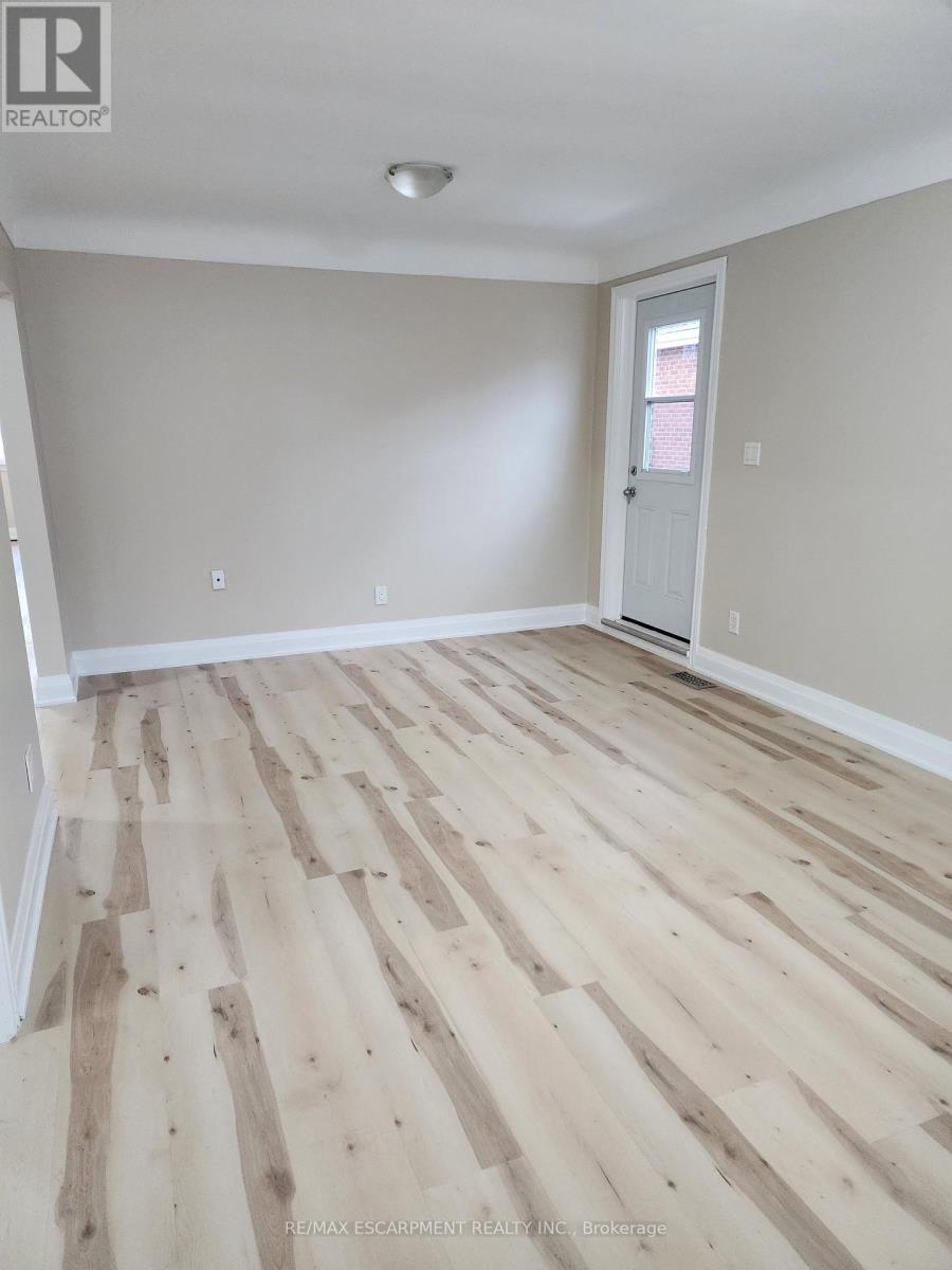 A - 25 West 4th Street, Hamilton, Ontario L9C 3M2 - Photo 7 - X12518366