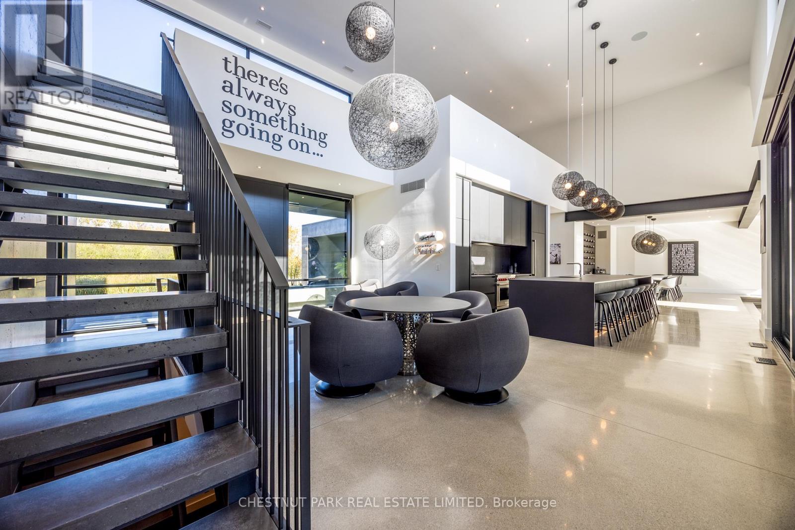 112 Stone Zack Lane, Blue Mountains, Ontario N0H 1J0 - Photo 4 - X12518372