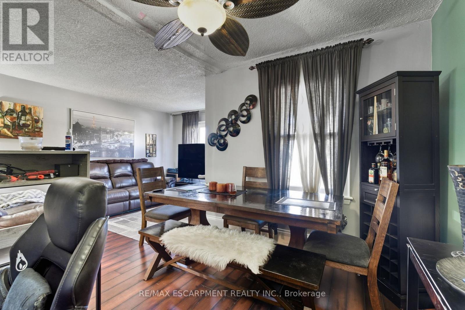 246 Cope Street, Hamilton, Ontario  L8H 5B5 - Photo 12 - X12518404