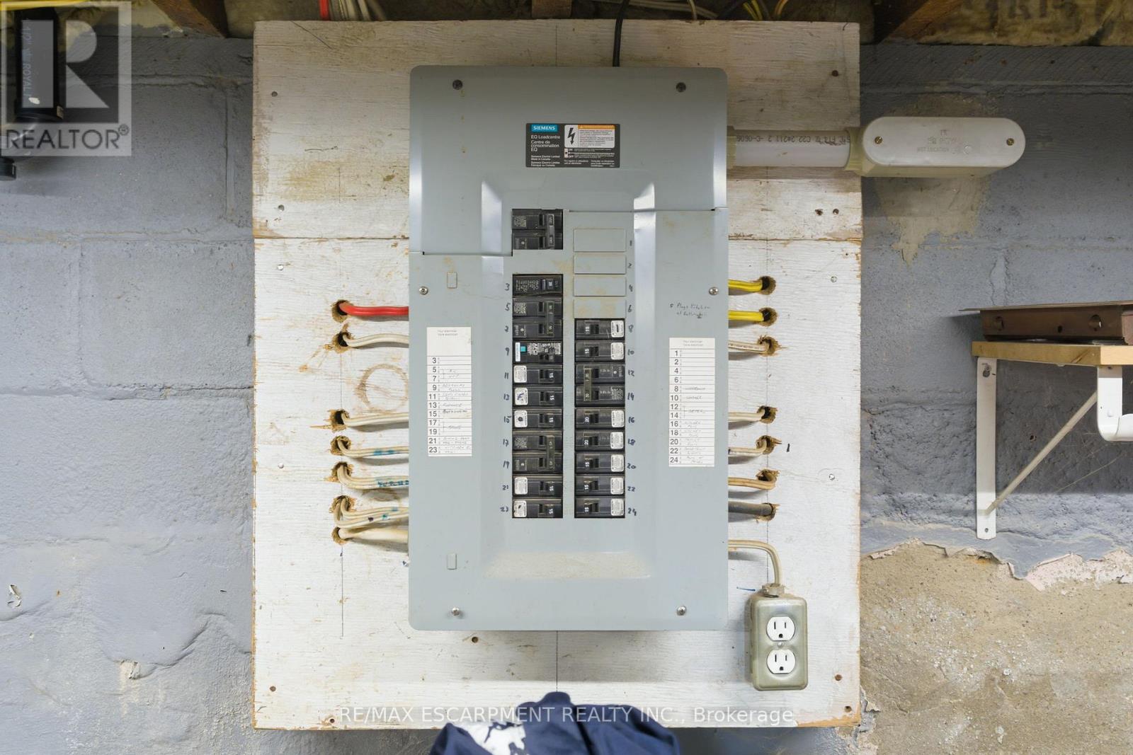 246 Cope Street, Hamilton, Ontario  L8H 5B5 - Photo 27 - X12518404