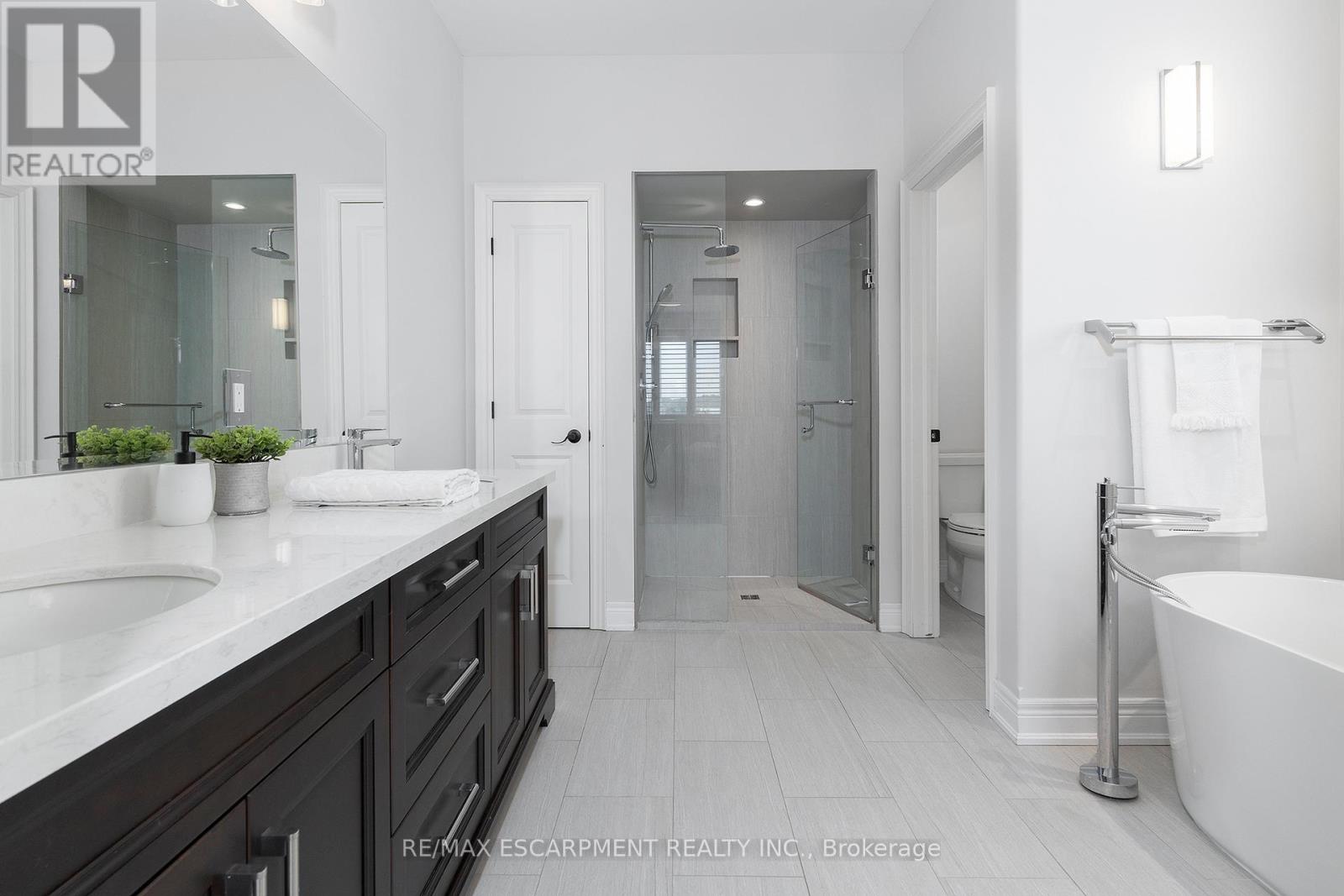 270 Farr Street, Pelham, Ontario  L0S 1C0 - Photo 18 - X12518406