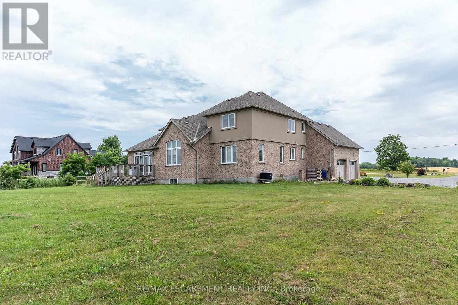 270 Farr Street, Pelham, Ontario  L0S 1C0 - Photo 38 - X12518406