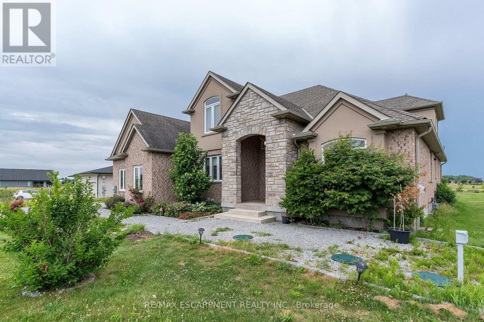 270 Farr Street, Pelham, Ontario  L0S 1C0 - Photo 41 - X12518406