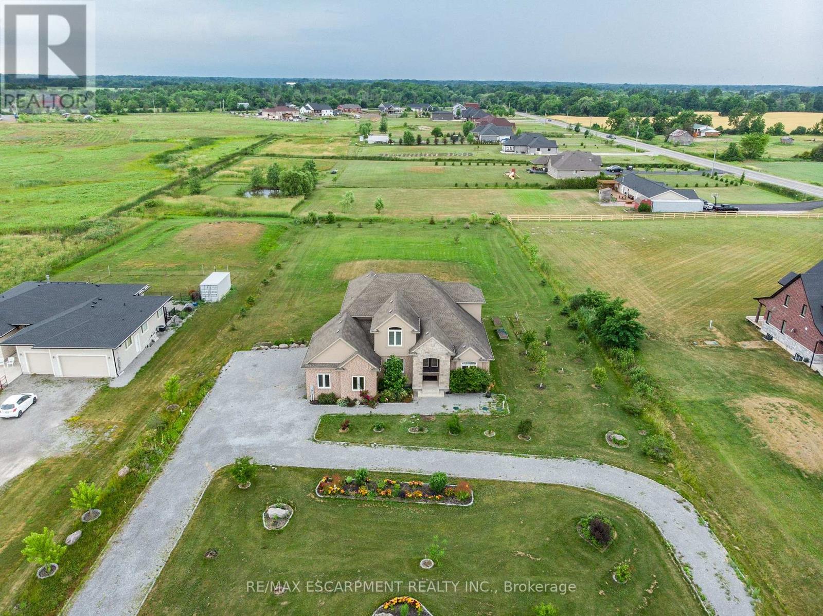 270 Farr Street, Pelham, Ontario  L0S 1C0 - Photo 47 - X12518406