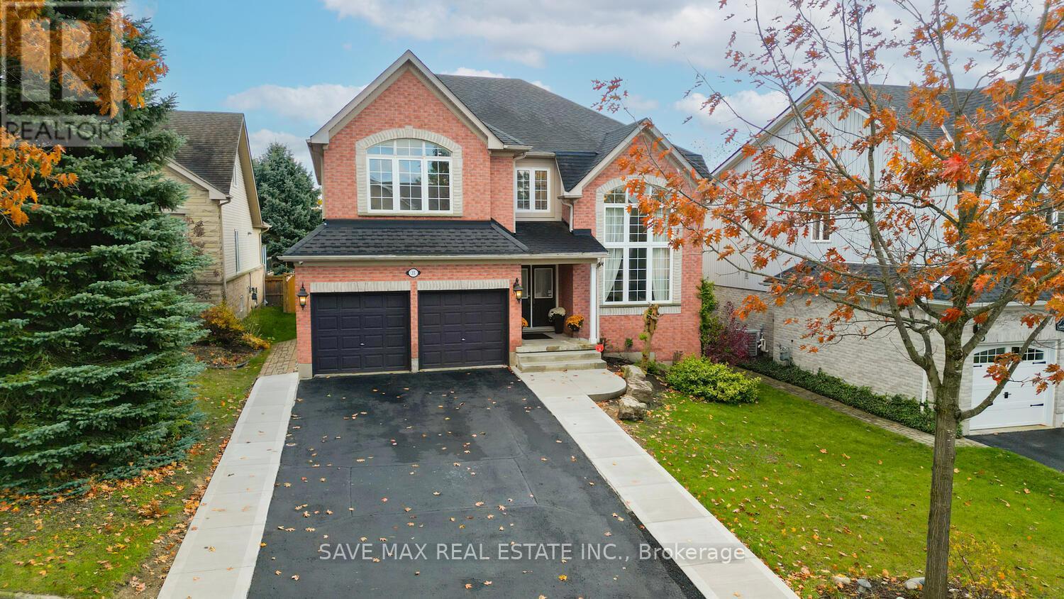 35 WOODCREST COURT, Kitchener, Ontario