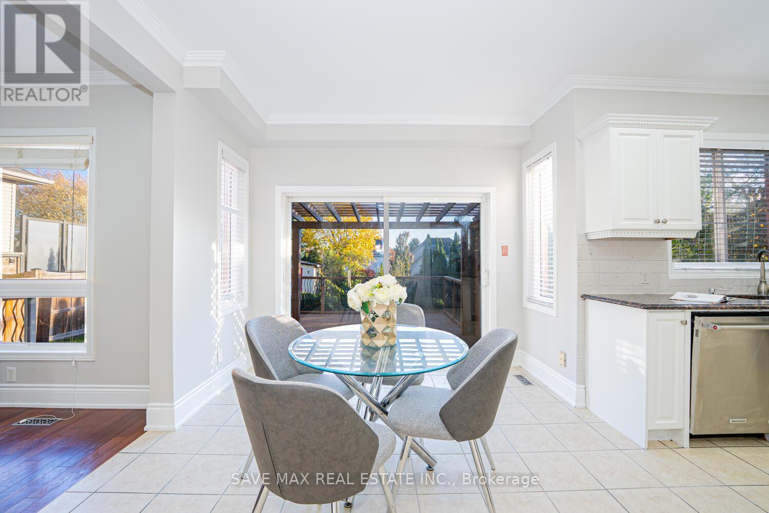 35 Woodcrest Court, Kitchener, Ontario  N2P 2K2 - Photo 14 - X12518422