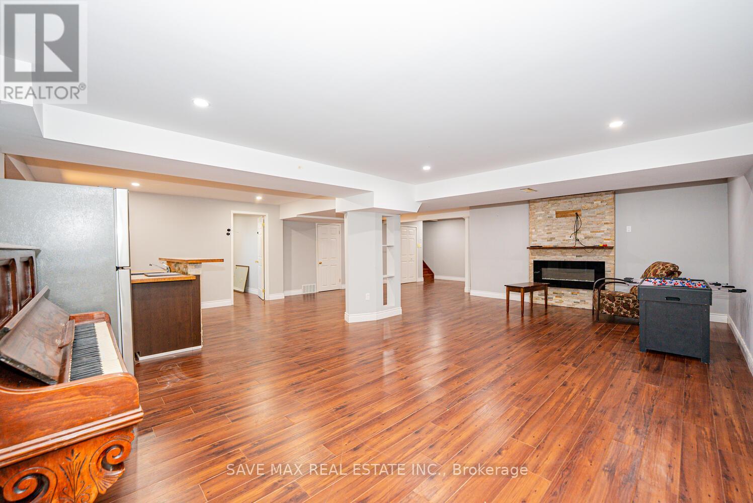 35 Woodcrest Court, Kitchener, Ontario  N2P 2K2 - Photo 40 - X12518422