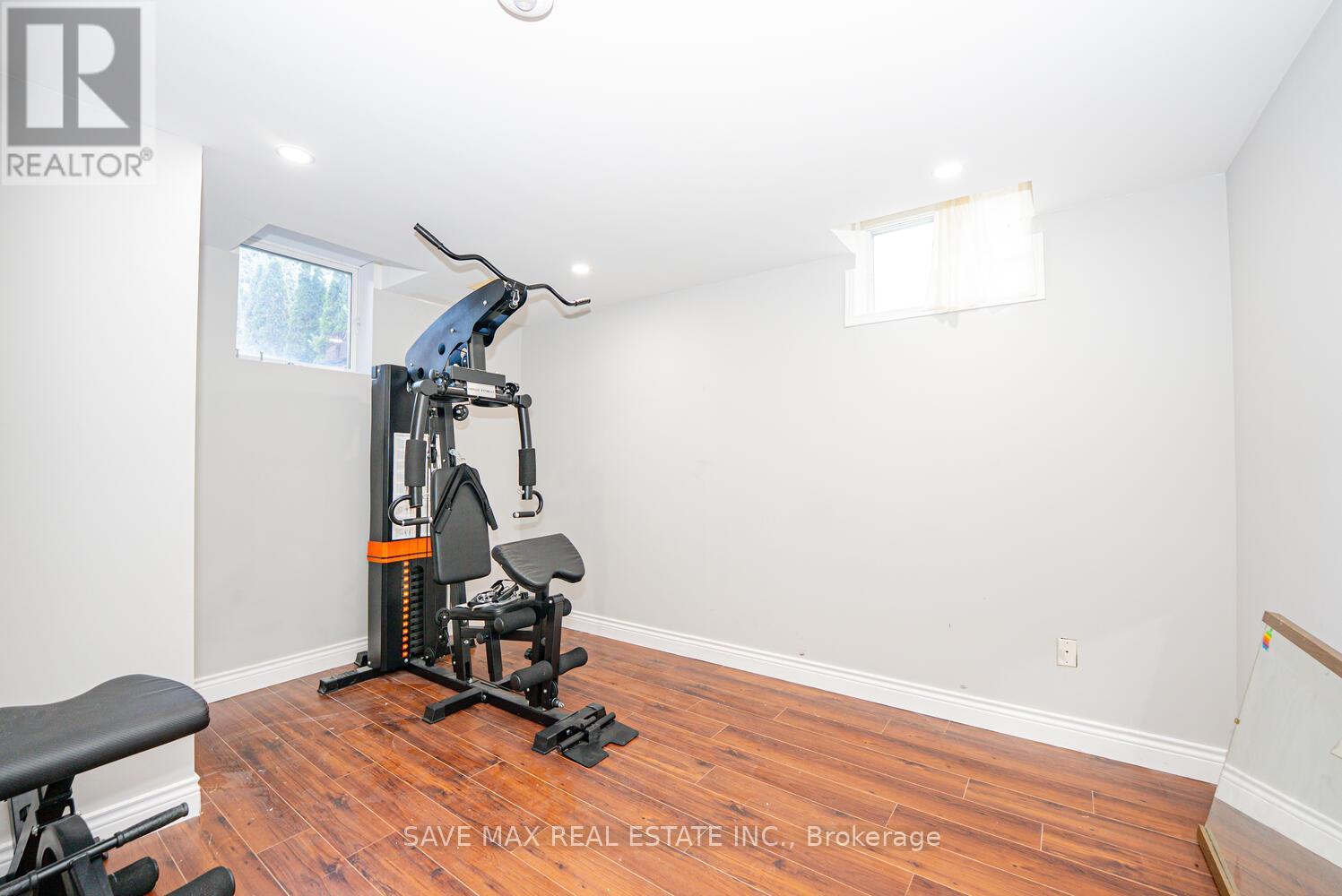 35 Woodcrest Court, Kitchener, Ontario  N2P 2K2 - Photo 42 - X12518422