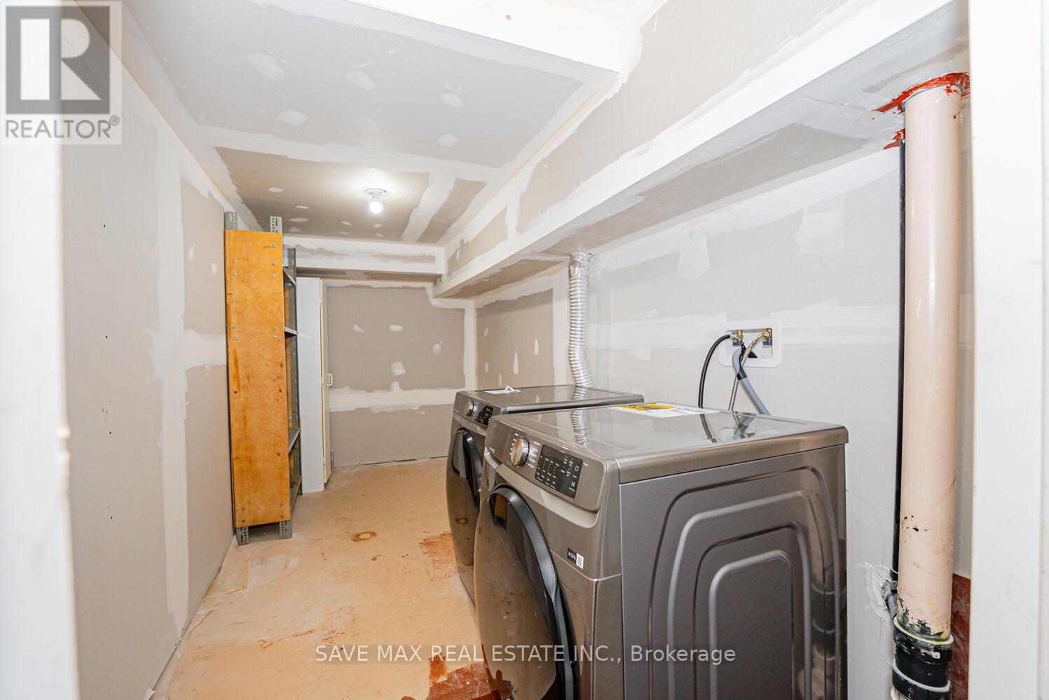 35 Woodcrest Court, Kitchener, Ontario  N2P 2K2 - Photo 46 - X12518422