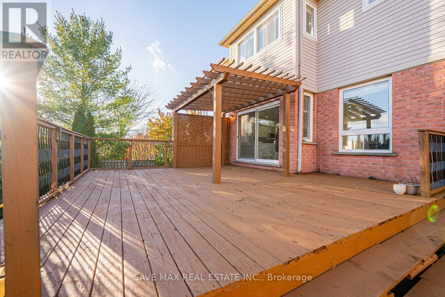 35 Woodcrest Court, Kitchener, Ontario  N2P 2K2 - Photo 50 - X12518422