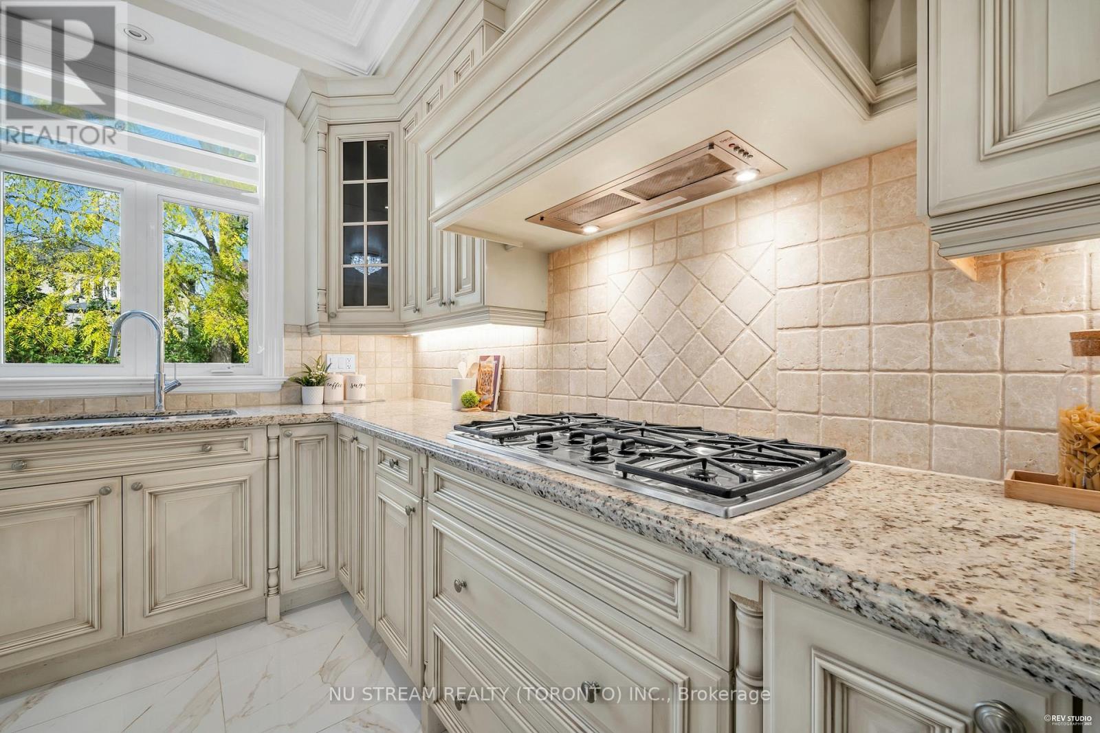 170 Florence Avenue, Toronto, Ontario  M2N 1G4 - Photo 14 - C12518440