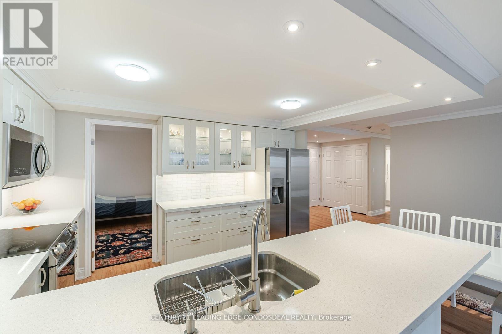 2106 - 33 University Avenue, Toronto, Ontario  M5J 2S7 - Photo 13 - C12518530