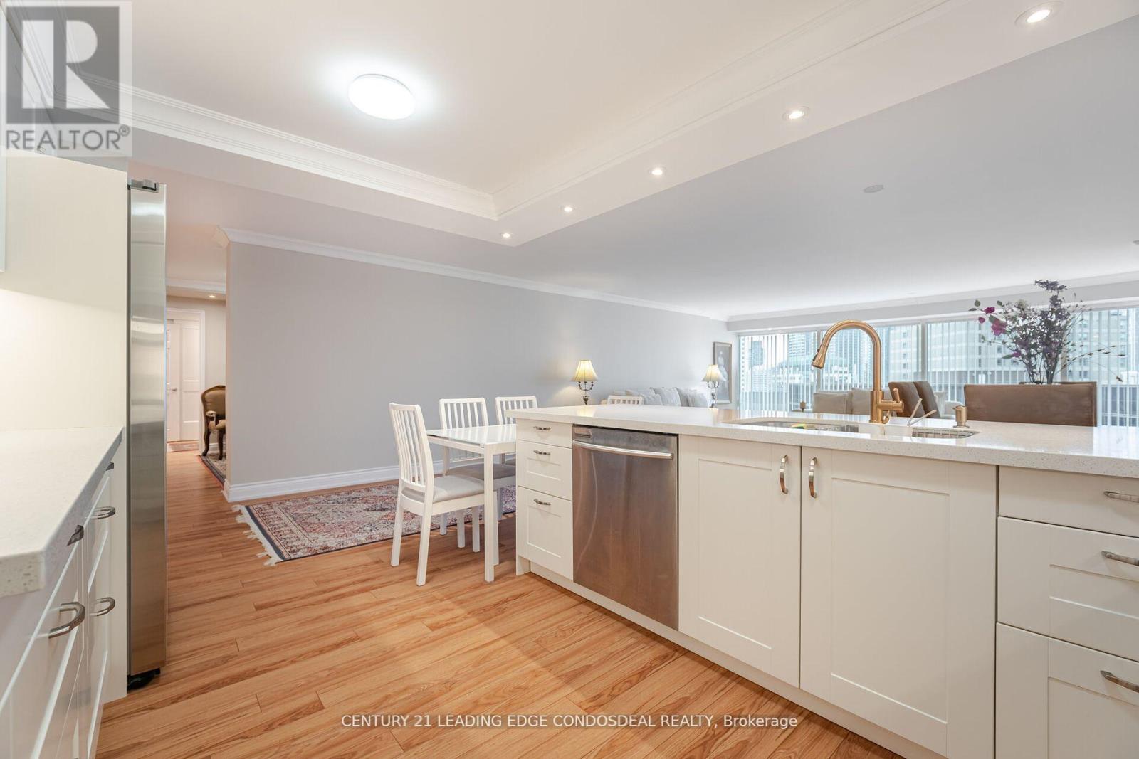 2106 - 33 University Avenue, Toronto, Ontario  M5J 2S7 - Photo 19 - C12518530