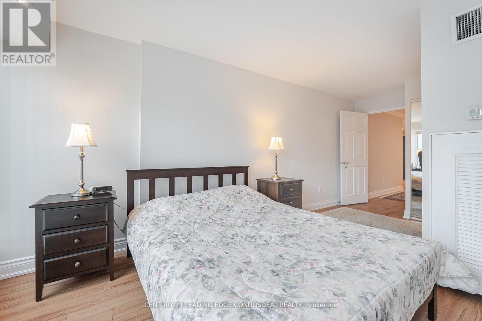 2106 - 33 University Avenue, Toronto, Ontario  M5J 2S7 - Photo 33 - C12518530