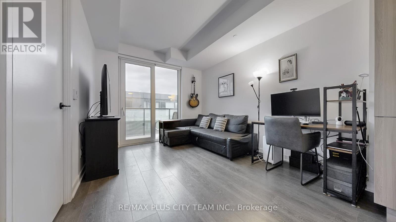 S505 - 180 Mill Street, Toronto, Ontario  M5A 0V7 - Photo 2 - C12518590