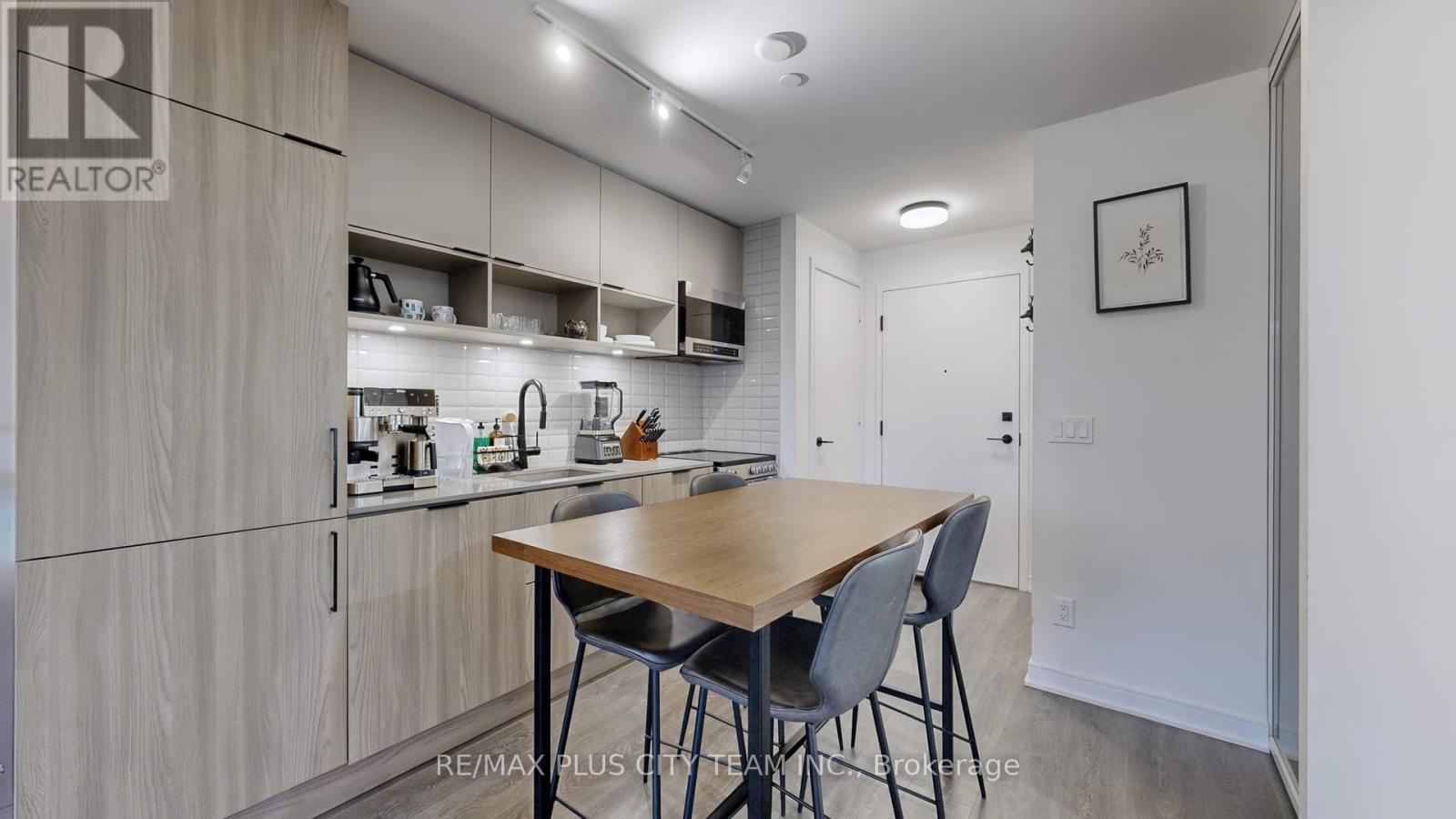 S505 - 180 Mill Street, Toronto, Ontario  M5A 0V7 - Photo 6 - C12518590