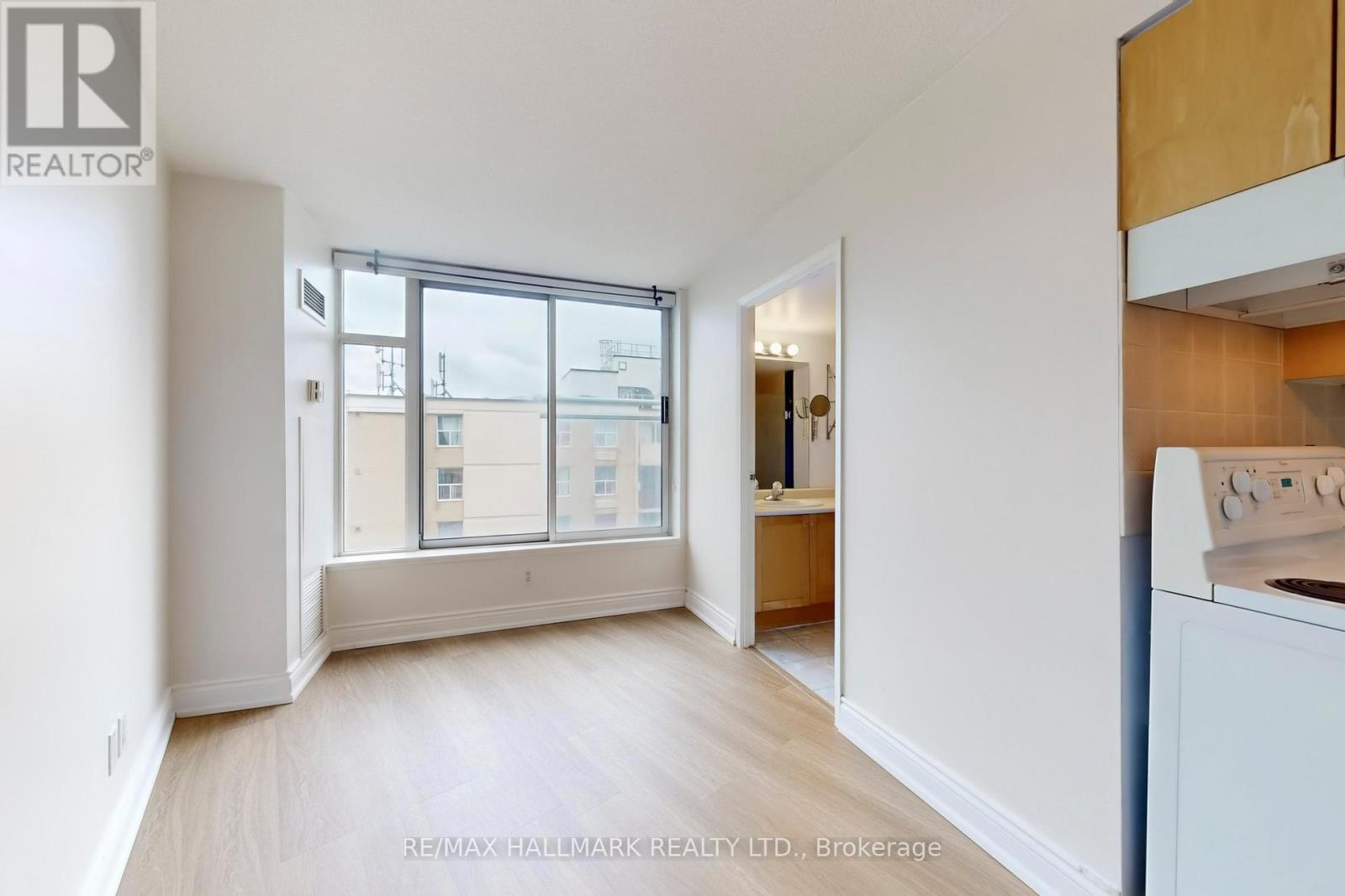 1121 - 650 Queens Quay W, Toronto (Waterfront Communities), Ontario  M5V 3N2 - Photo 12 - C12518604