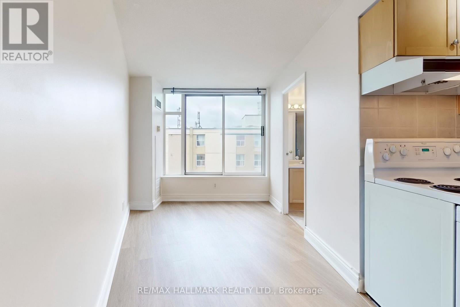 1121 - 650 Queens Quay W, Toronto (Waterfront Communities), Ontario  M5V 3N2 - Photo 13 - C12518604