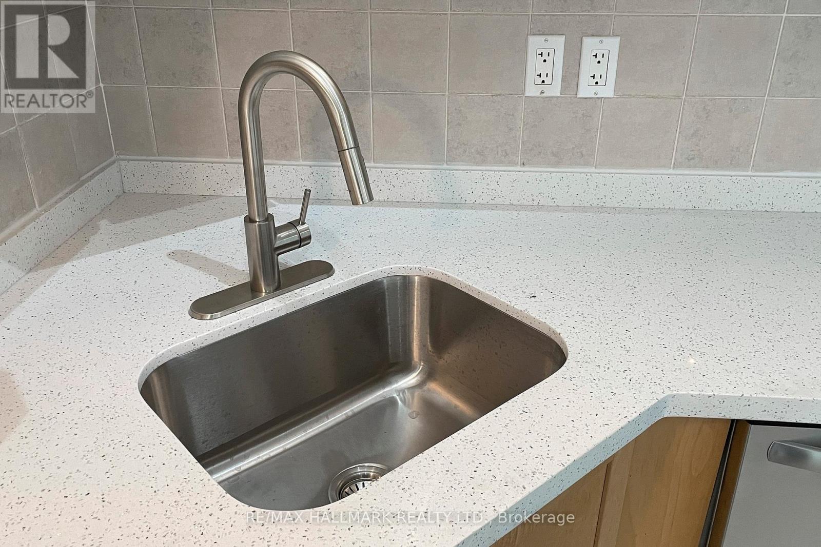 1121 - 650 Queens Quay W, Toronto (Waterfront Communities), Ontario  M5V 3N2 - Photo 21 - C12518604