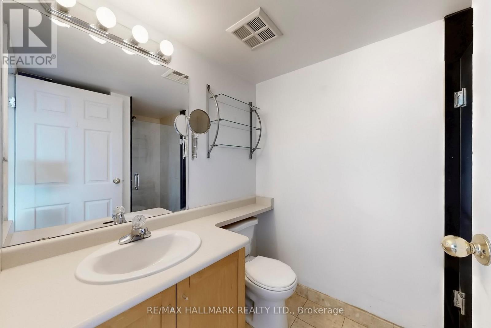 1121 - 650 Queens Quay W, Toronto (Waterfront Communities), Ontario  M5V 3N2 - Photo 24 - C12518604