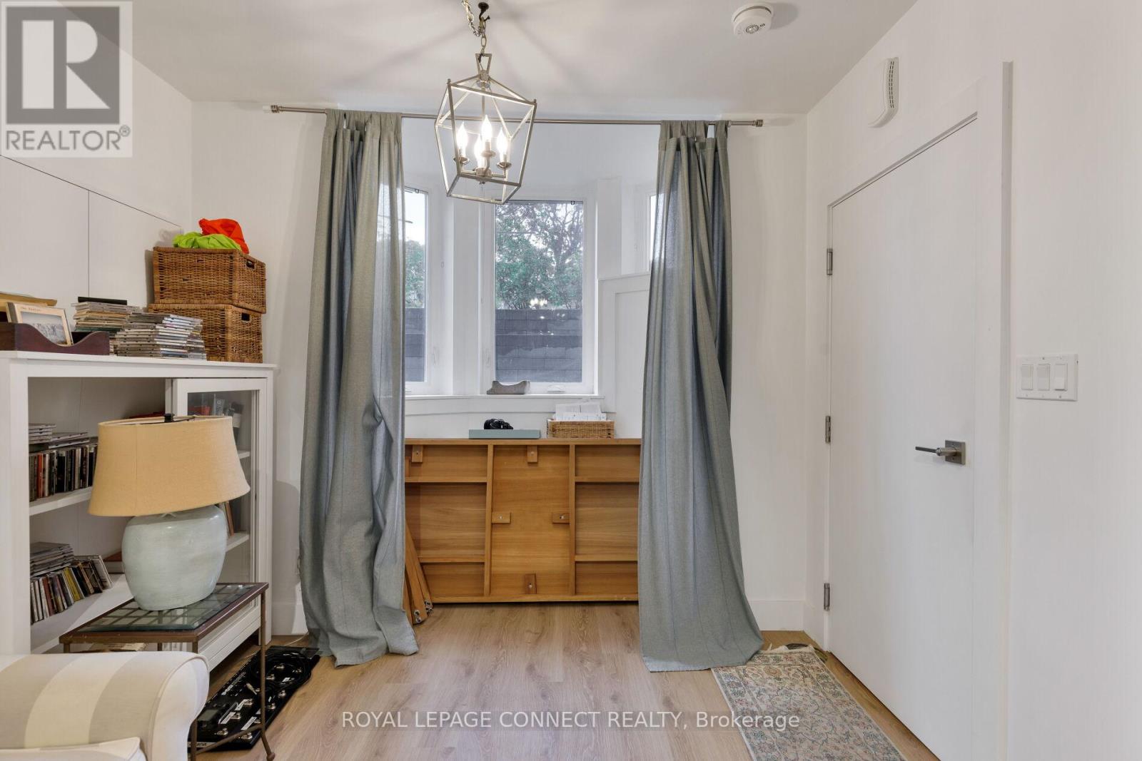 16 Rosemount Avenue, Toronto, Ontario  M6H 2M1 - Photo 33 - C12518654