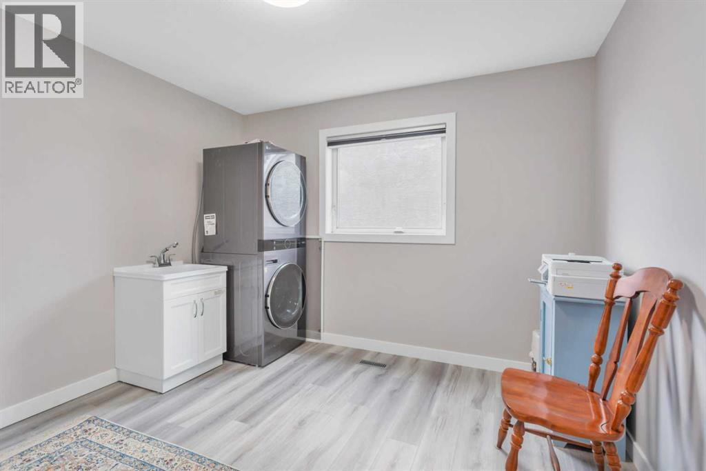 68 Falcon Crescent, Sylvan Lake, Alberta  T4S 2H3 - Photo 20 - A2268932