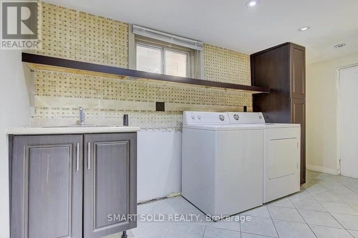 Unknown Address, ,     - Photo 9 - E12518442