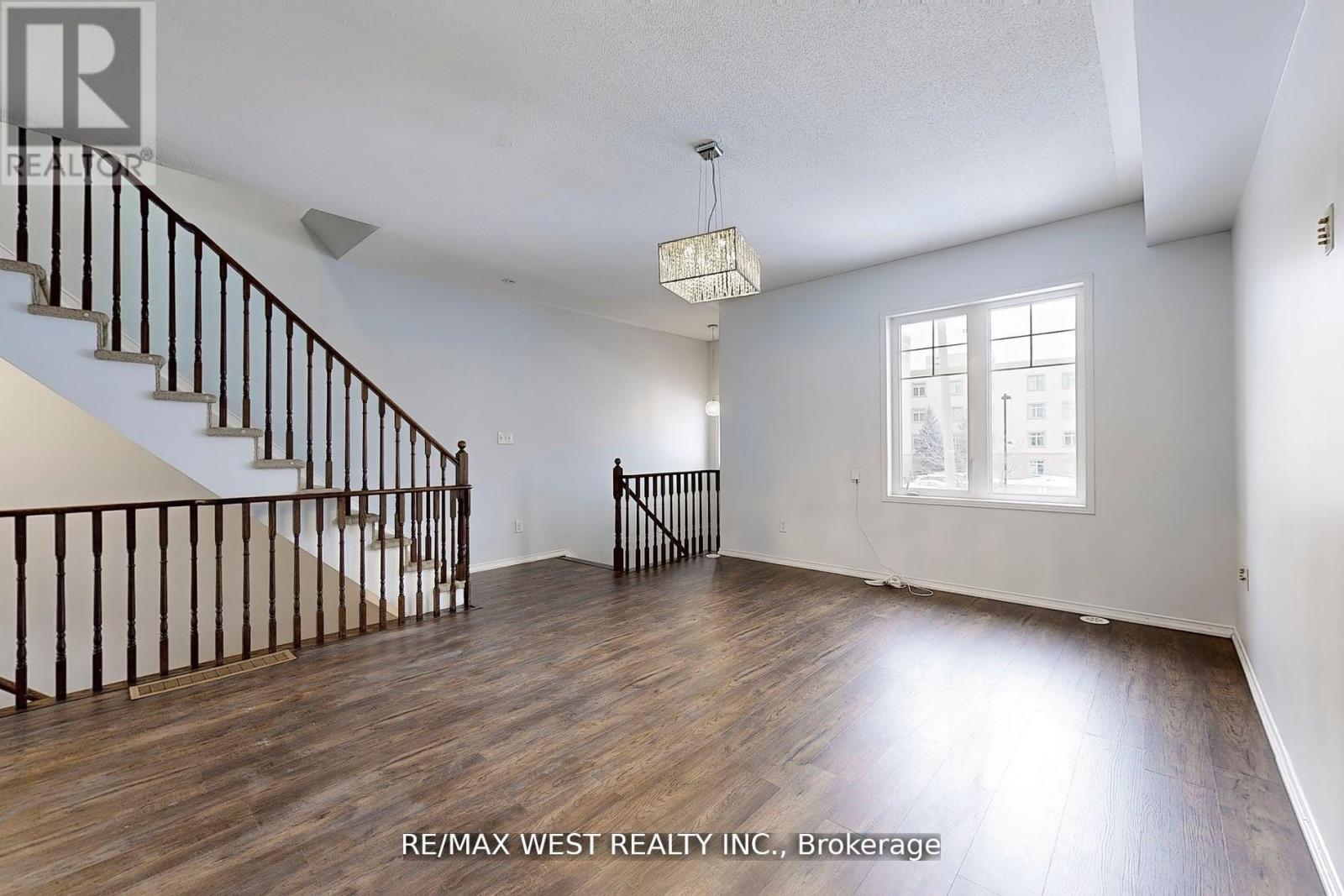 35 Bell Estate Road, Toronto, Ontario  M1L 0E2 - Photo 5 - E12518464