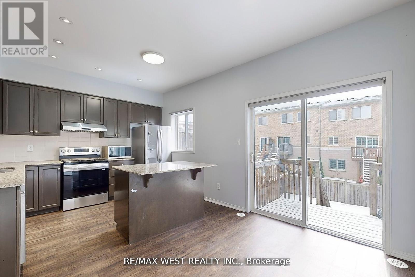 35 Bell Estate Road, Toronto, Ontario  M1L 0E2 - Photo 8 - E12518464