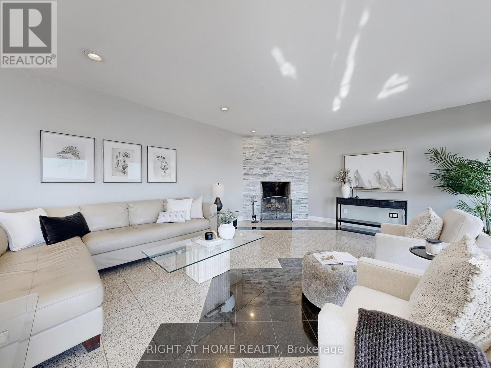 26 Ontoro Boulevard, Ajax, Ontario  L1Z 1X6 - Photo 13 - E12518528