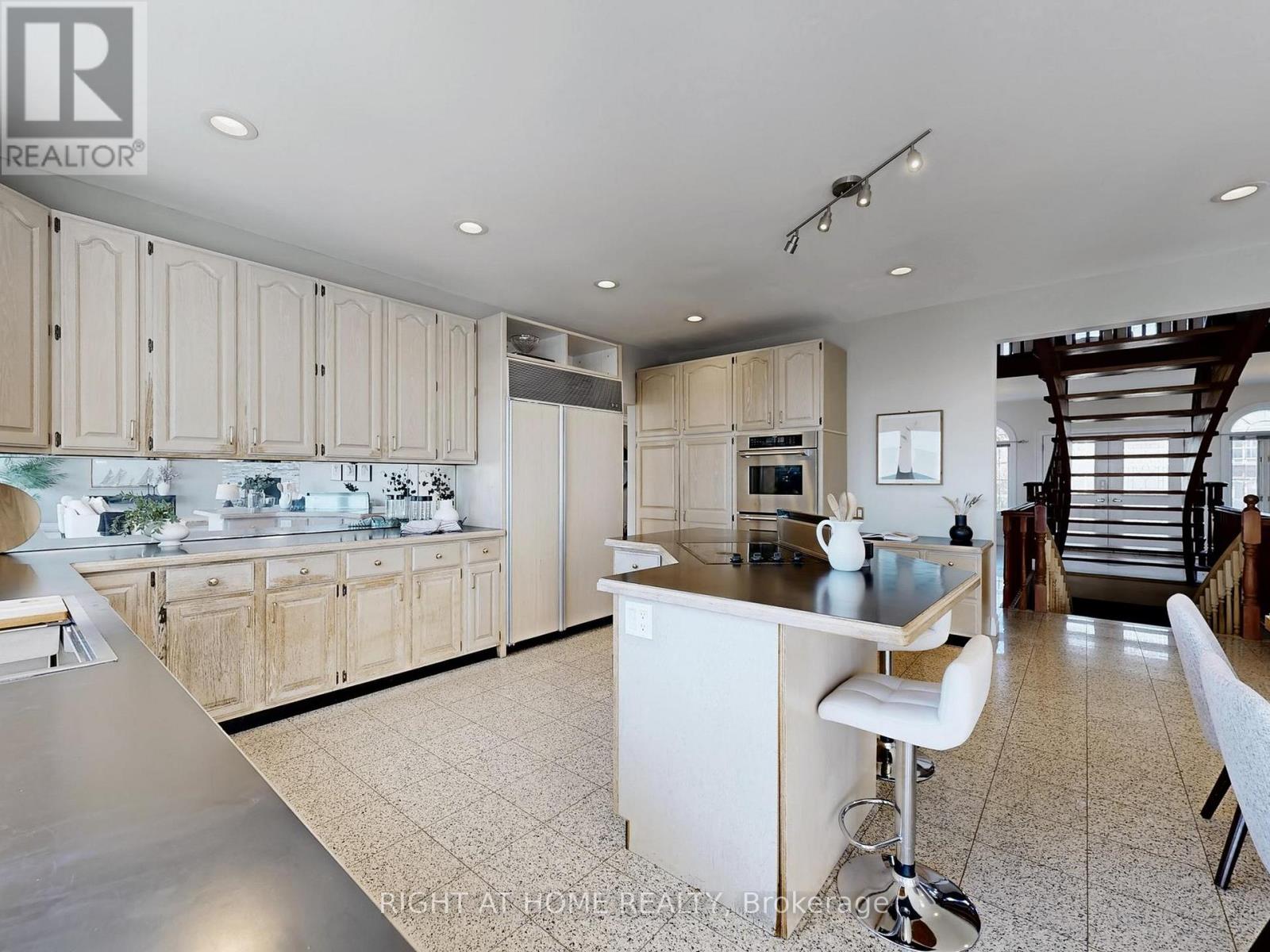 26 Ontoro Boulevard, Ajax, Ontario  L1Z 1X6 - Photo 17 - E12518528