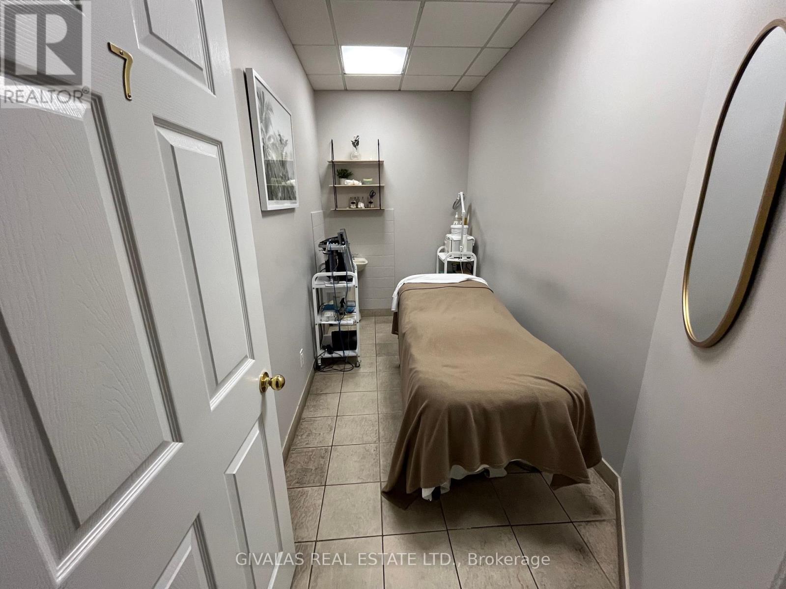 216 Brock Street S, Whitby, Ontario L1N 4K1 - Photo 15 - E12518552