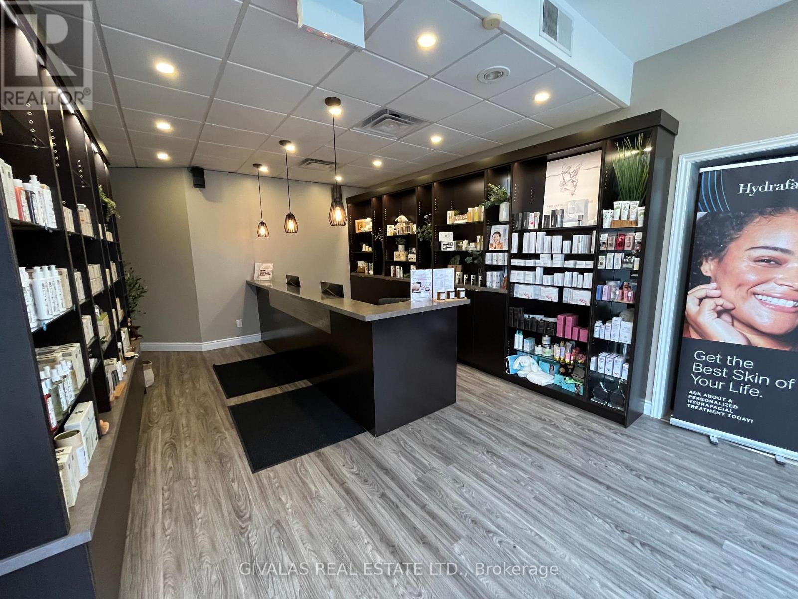 216 Brock Street S, Whitby, Ontario L1N 4K1 - Photo 4 - E12518552