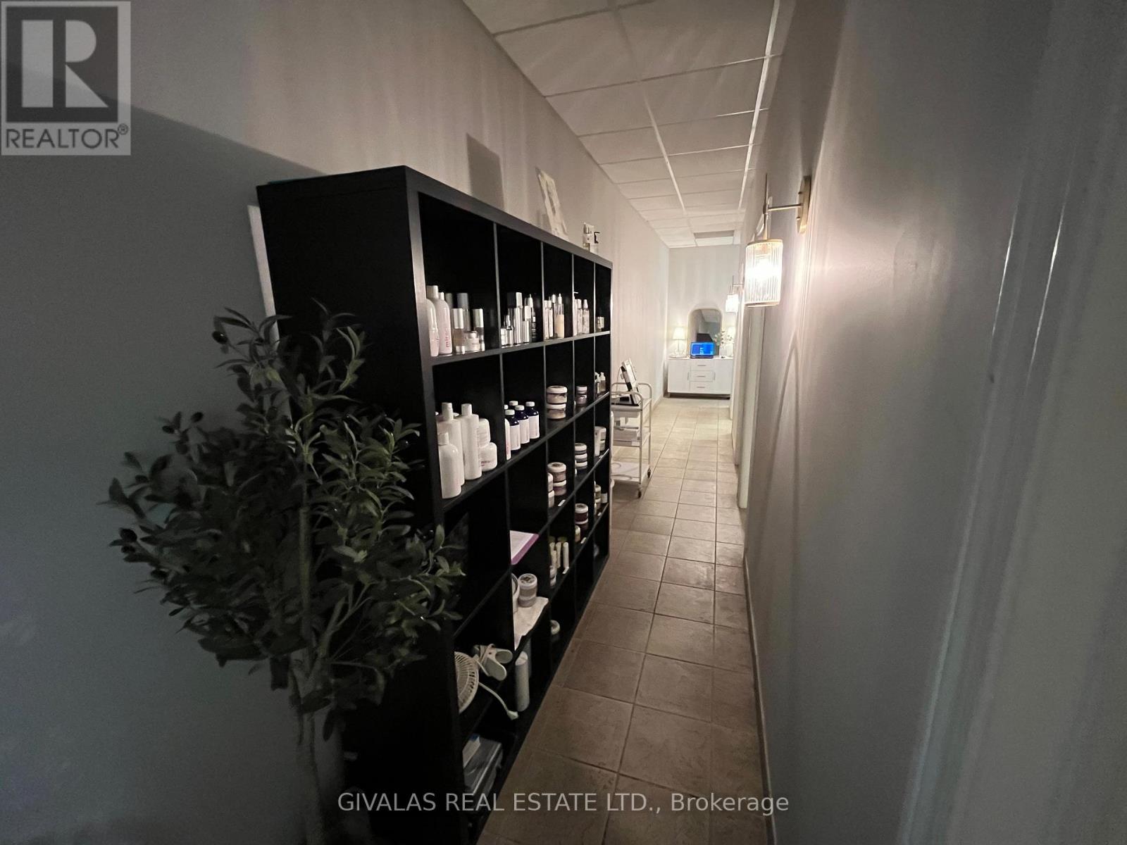 216 Brock Street S, Whitby, Ontario L1N 4K1 - Photo 6 - E12518552