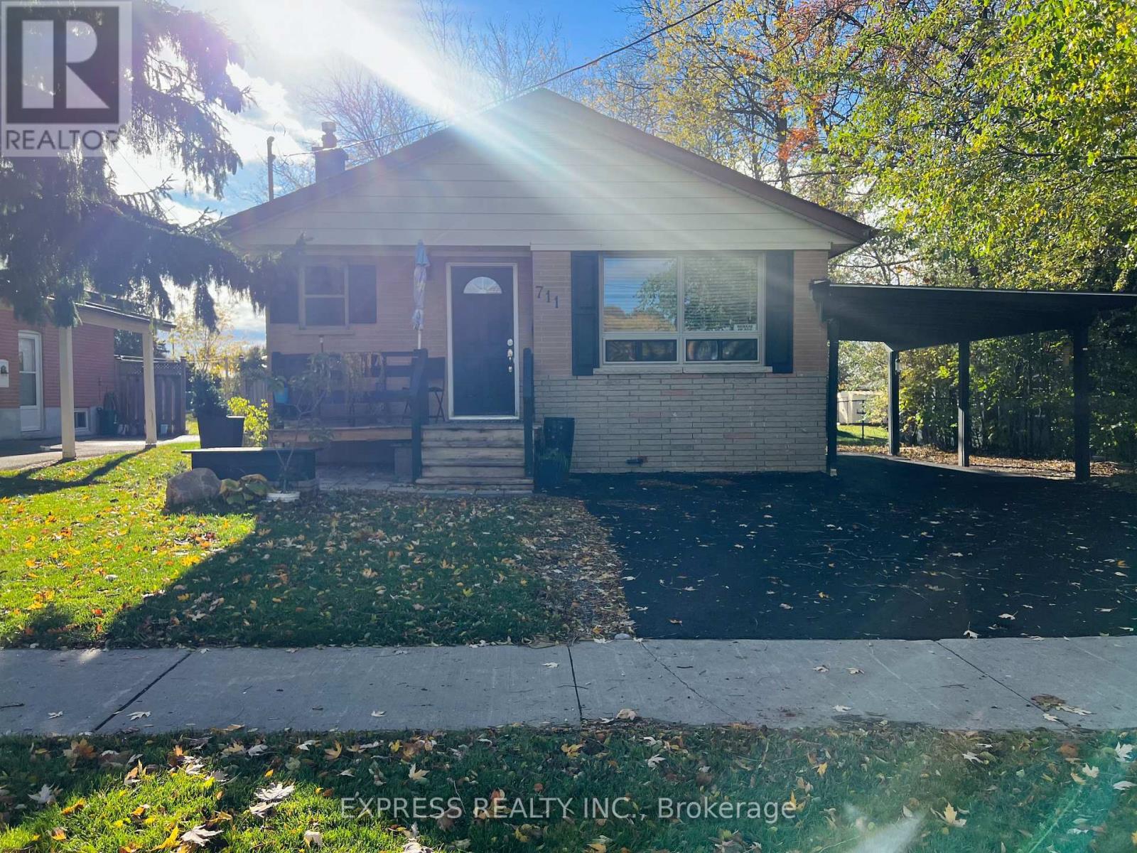 BSMT - 711 DUNLOP STREET W, Whitby, Ontario