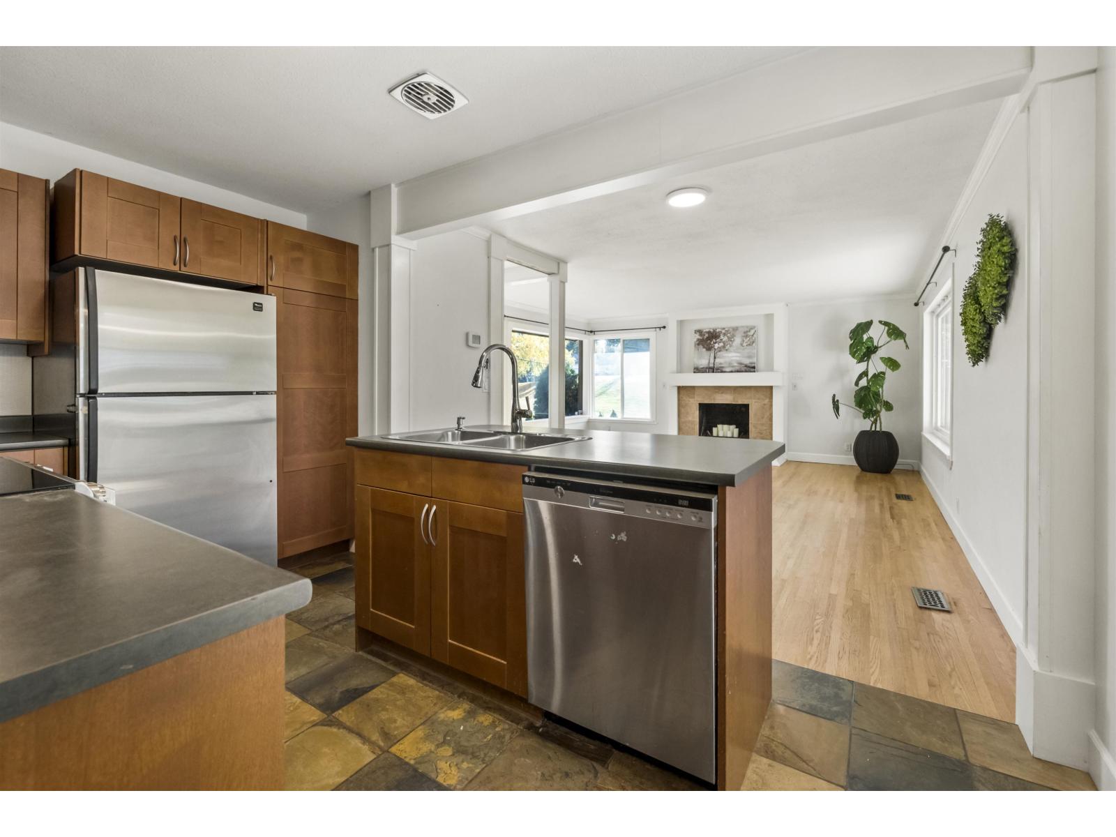 2827 Cambridge Street, Abbotsford, British Columbia  V2S 4C8 - Photo 13 - R3065261