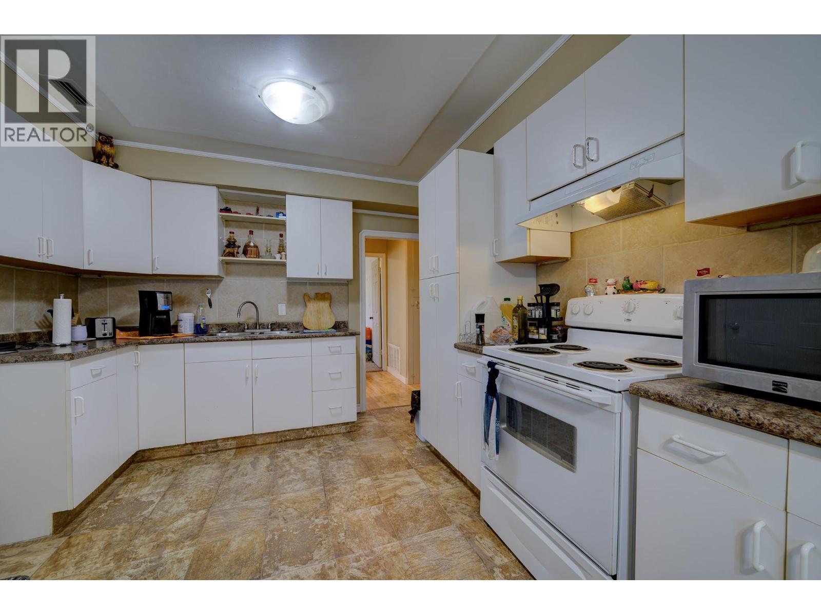 644 Brentwood Avenue, Kamloops, British Columbia  V2B 1P5 - Photo 6 - 10362347