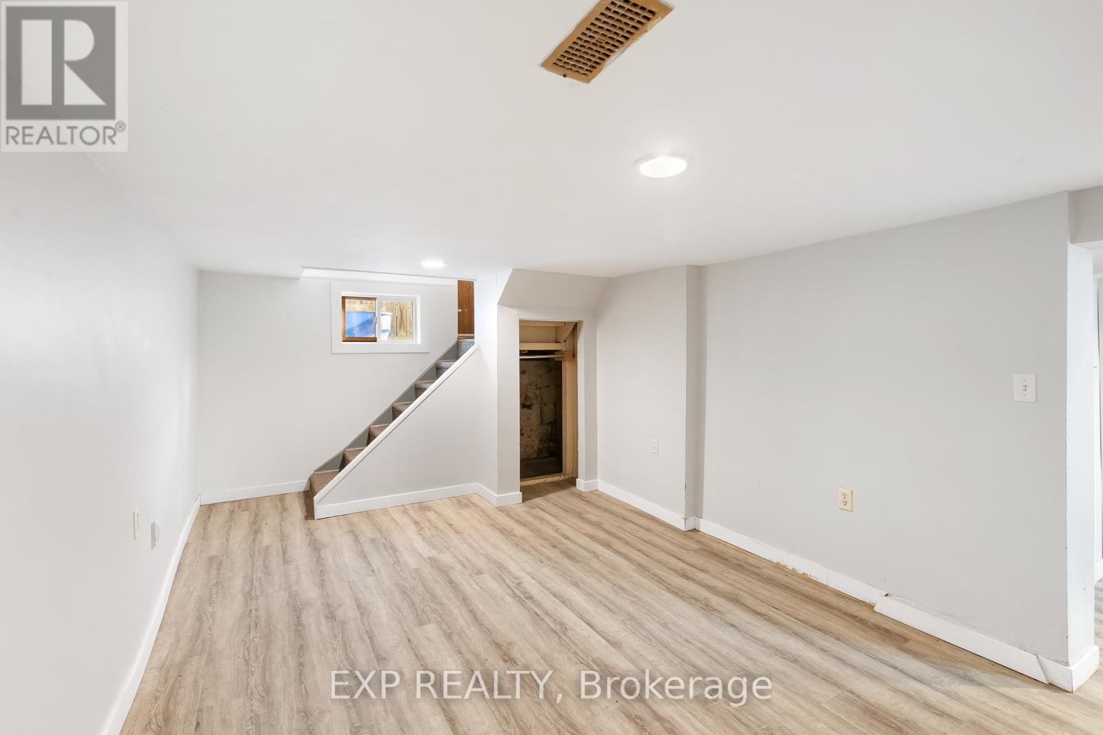 467 Grove Avenue S, Windsor, Ontario  N9A 6G3 - Photo 34 - X12517840