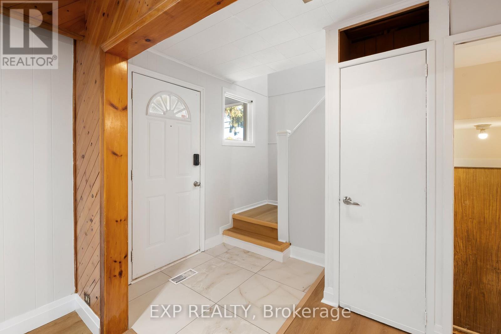 467 Grove Avenue S, Windsor, Ontario  N9A 6G3 - Photo 5 - X12517840