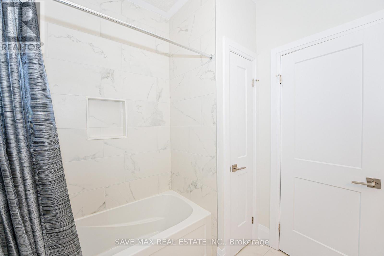 26 Falconridge Drive, Kitchener, Ontario  N2K 0G1 - Photo 37 - X12517922