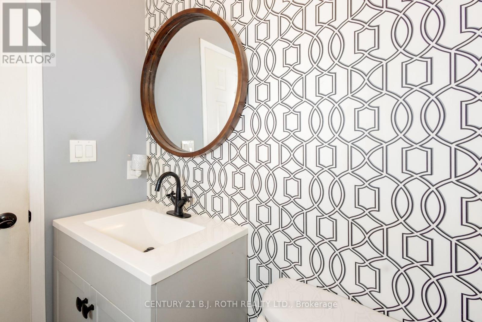 1359 Forest Street, Innisfil, Ontario  L9S 1Z9 - Photo 10 - N12518468