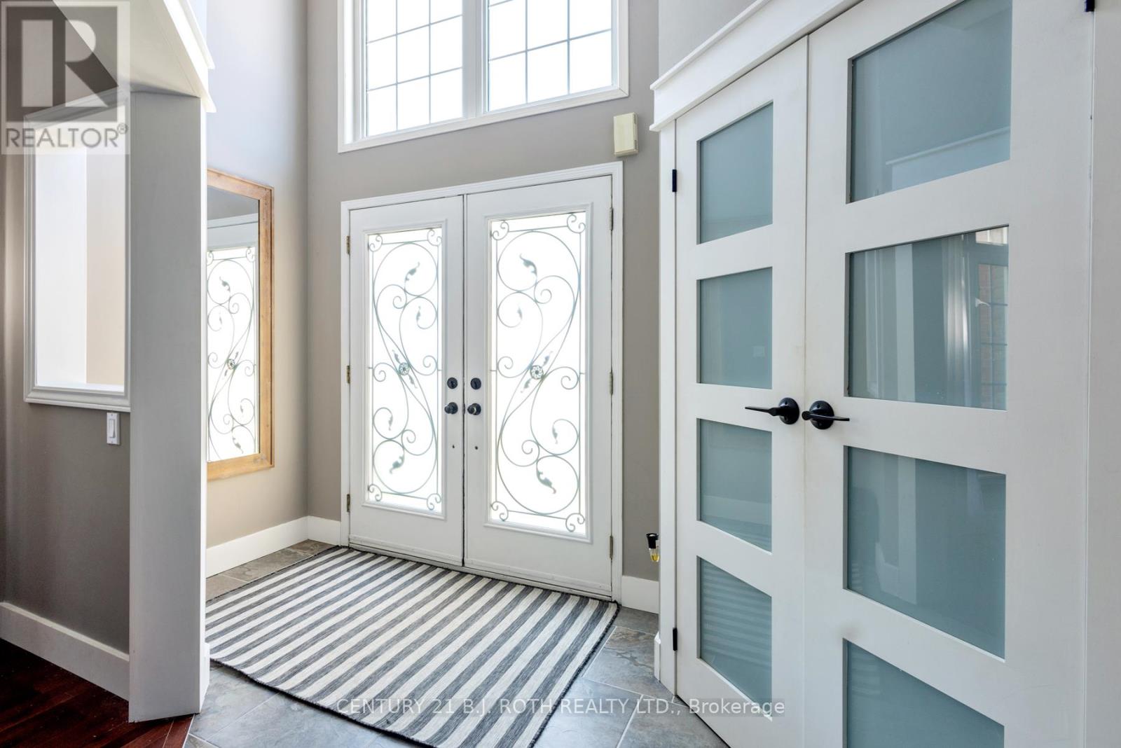 1359 Forest Street, Innisfil, Ontario  L9S 1Z9 - Photo 3 - N12518468