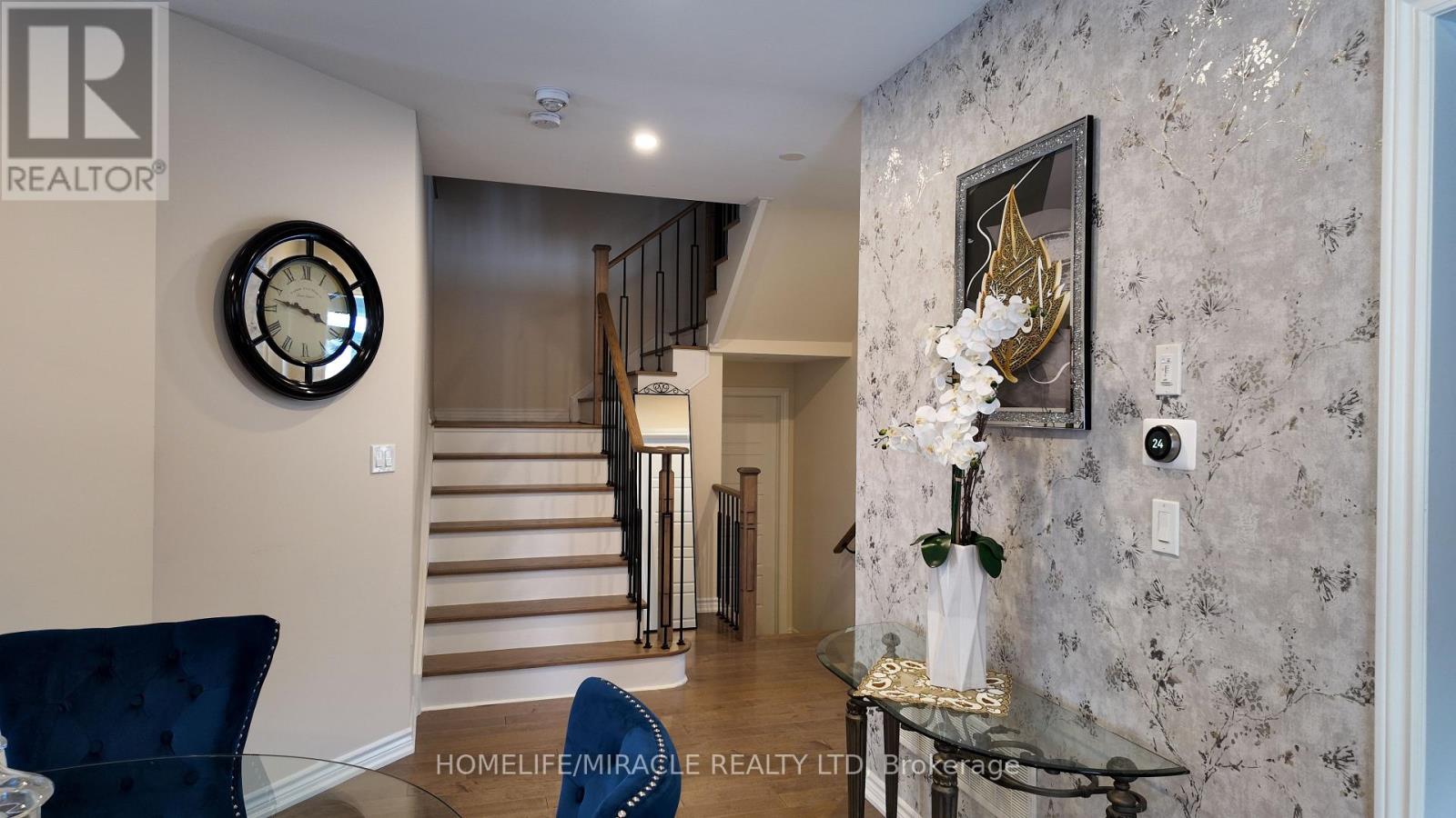 359 Danny Wheeler Boulevard, Georgina, Ontario  L4P 0K2 - Photo 4 - N12518612