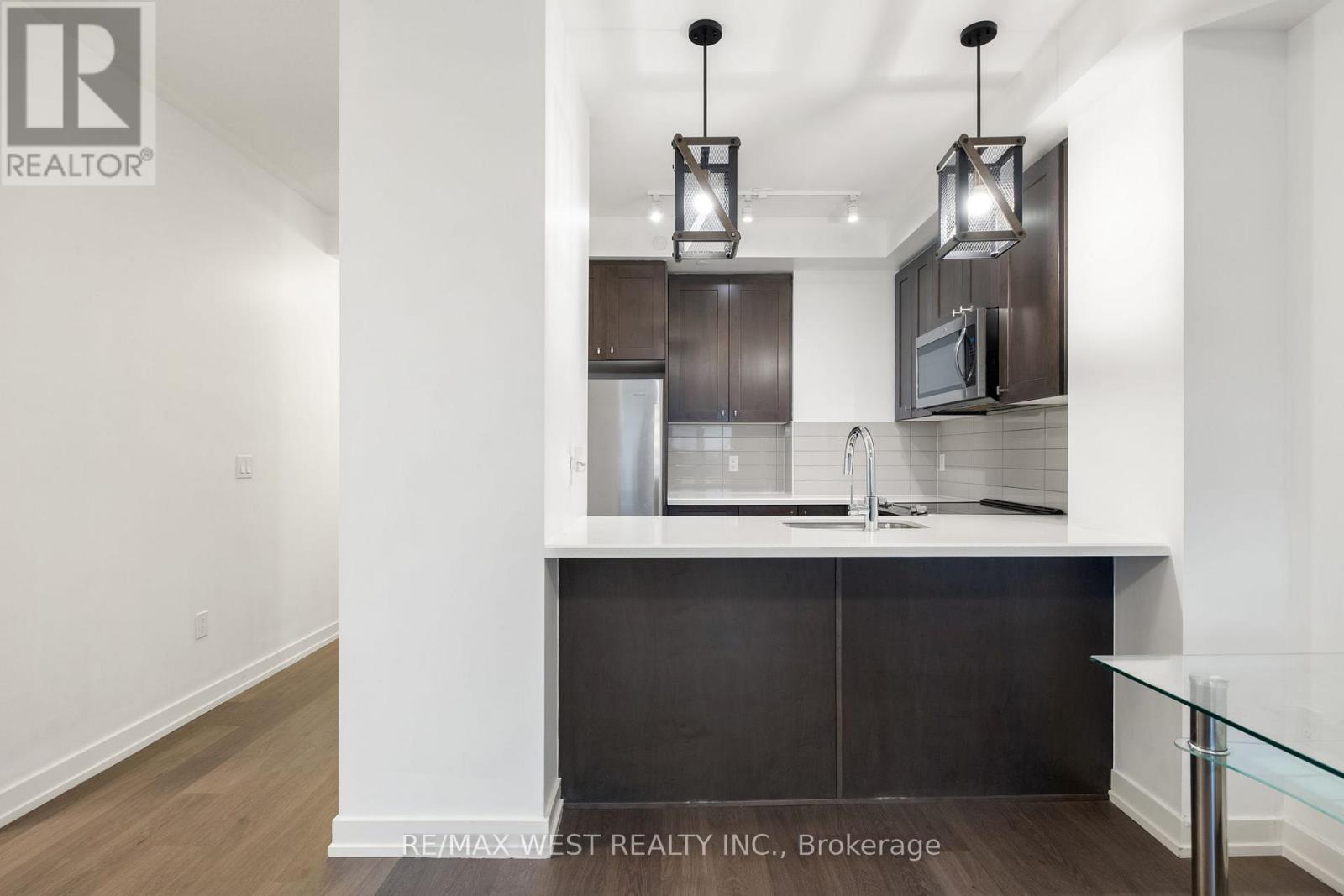 326 - 555 William Graham Drive, Aurora, Ontario  L4G 3L1 - Photo 5 - N12518624