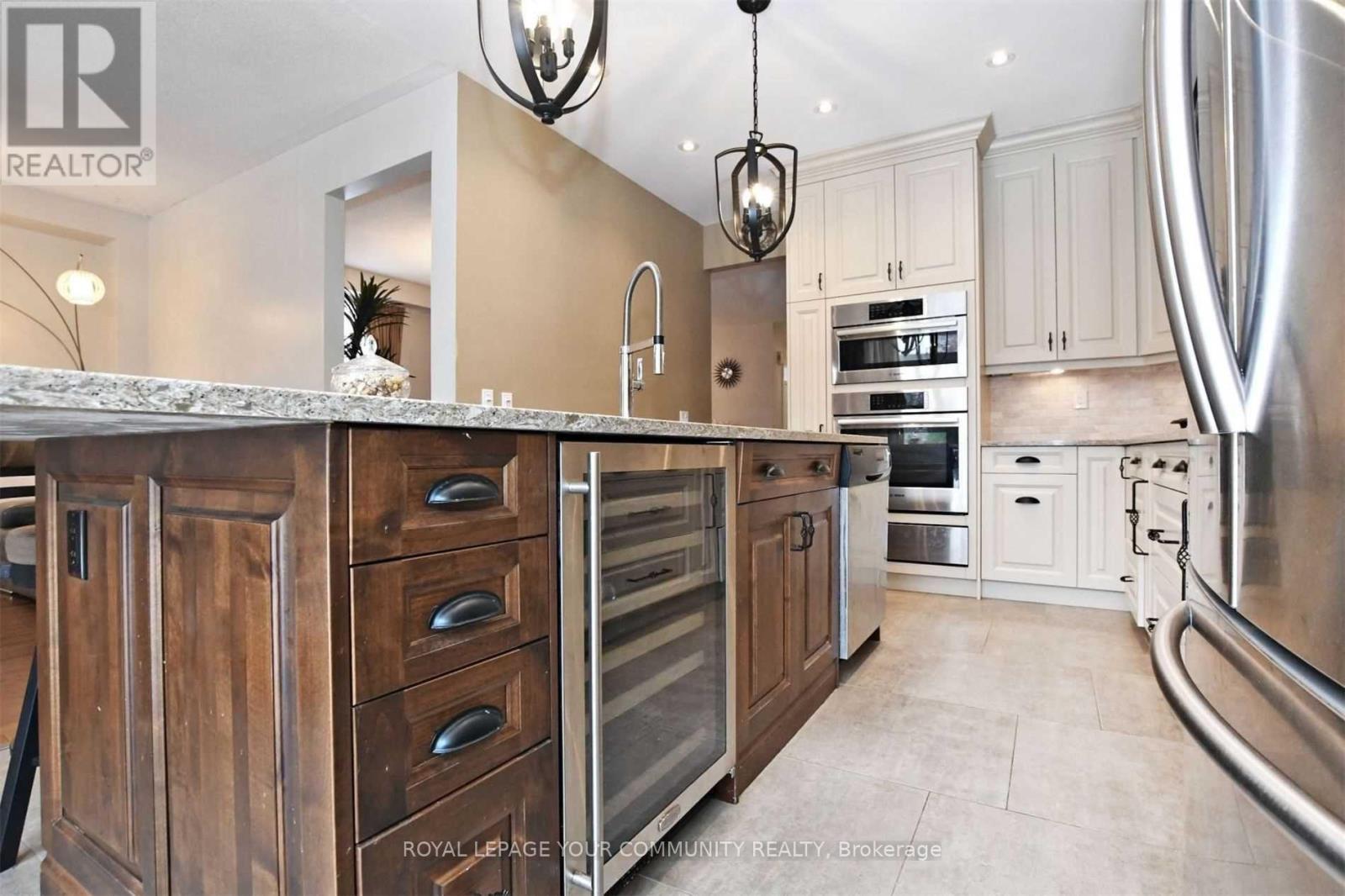 106 Snowy Meadow Ave Avenue, Richmond Hill, Ontario  L4E 3X8 - Photo 6 - N12518648