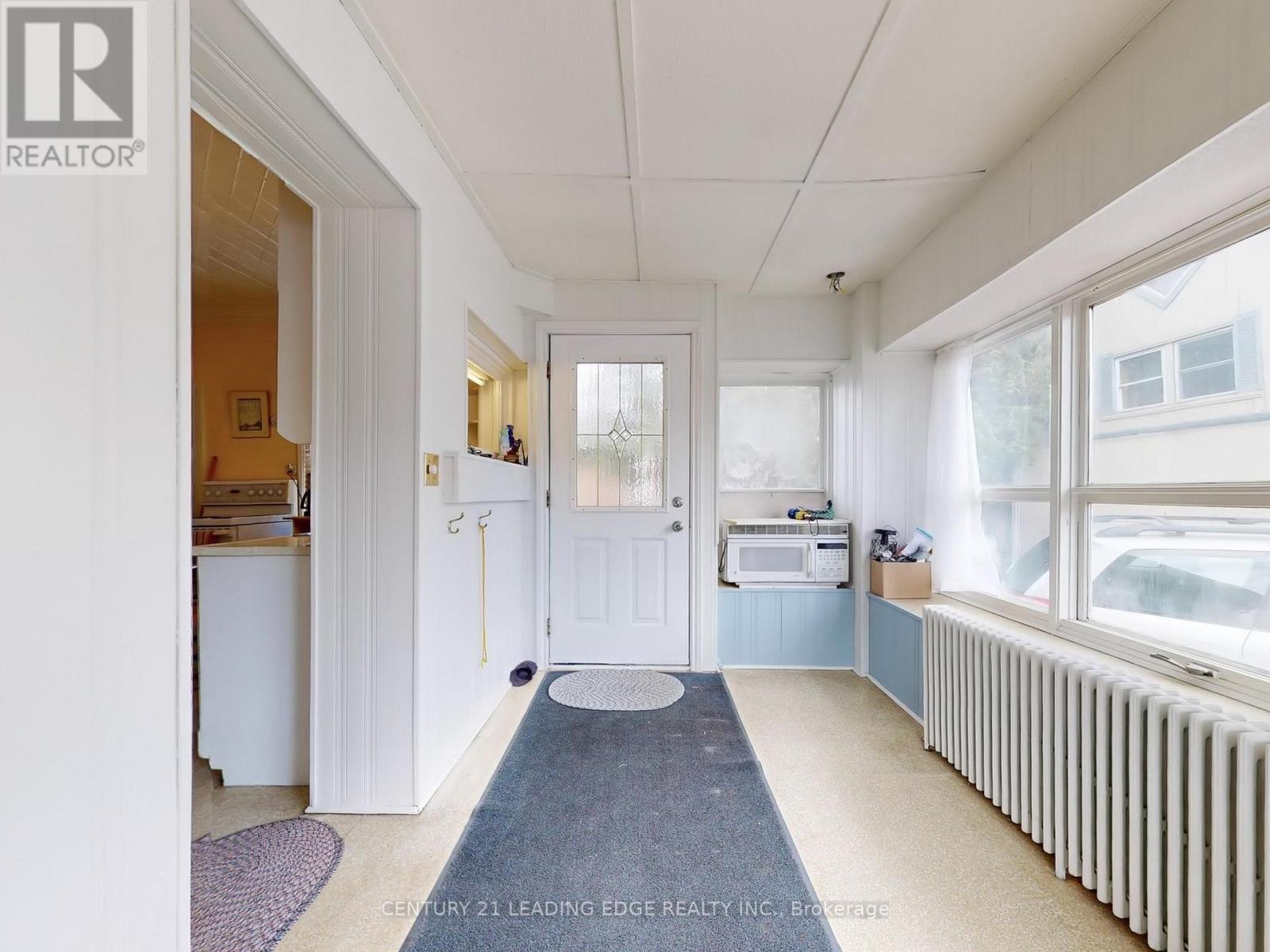 261 Main Street N, Markham, Ontario  L3P 1Y6 - Photo 5 - N12518652