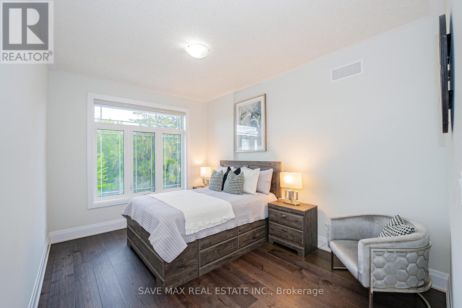 26 Falconridge Drive, Kitchener, Ontario  N2K 0G1 - Photo 34 - X12517922