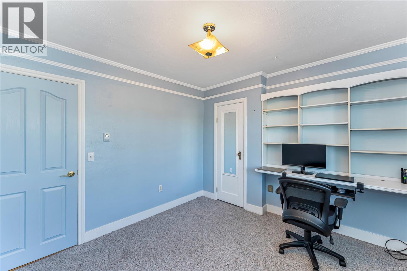 3165 Wascana St, Saanich, British Columbia  V9A 1W4 - Photo 23 - 1018981