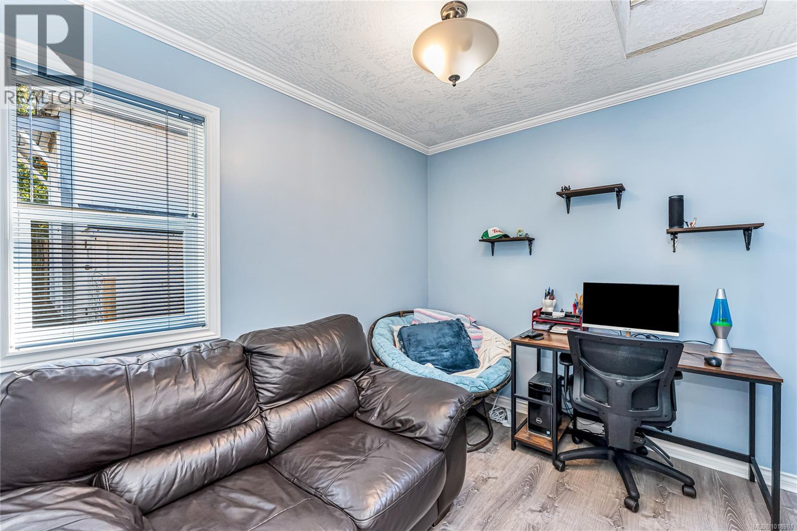 3165 Wascana St, Saanich, British Columbia  V9A 1W4 - Photo 25 - 1018981